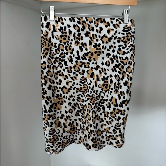 Like New Aritzia Babaton Only Mini Slip Skirt in Leopard Print - Picture 7 of 7